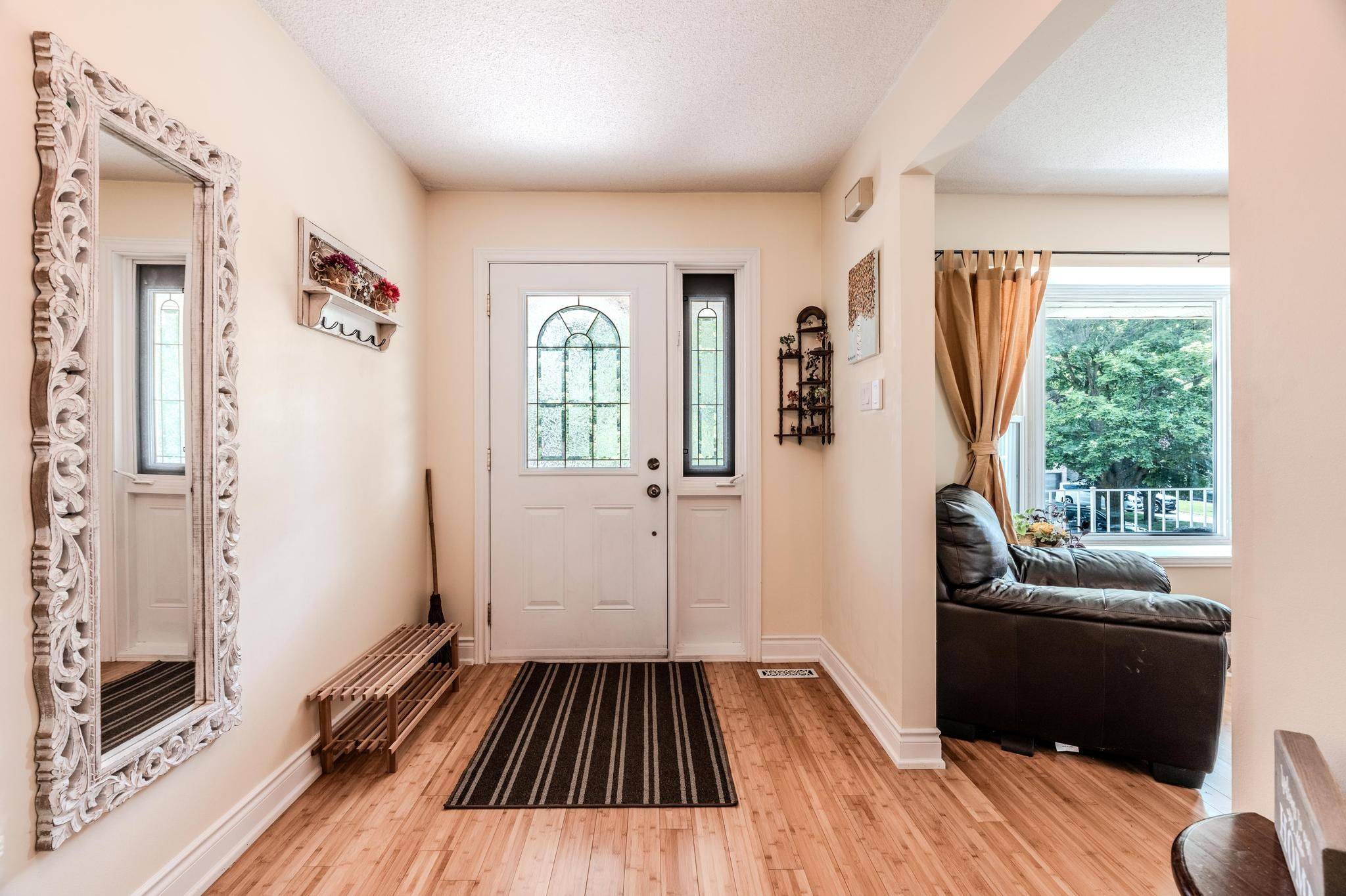 Halton Hills, ON L7G 4W3,22 Hillside DR