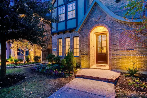 Arlington, TX 76005,1204 Lace Bark Way