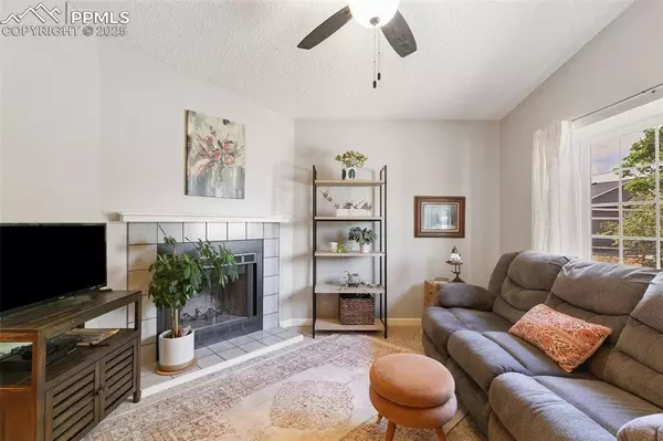 Colorado Springs, CO 80918,3870 Chinawood CT