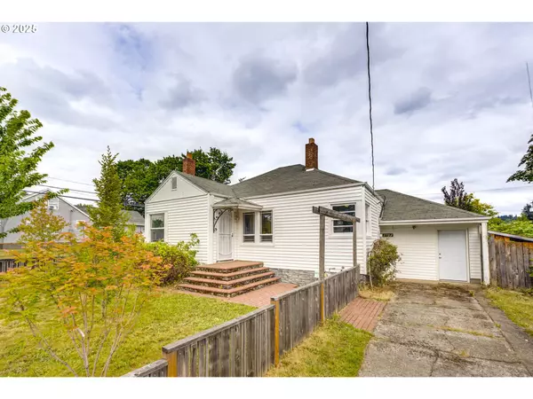 2702 SE 81ST AVE, Portland, OR 97206