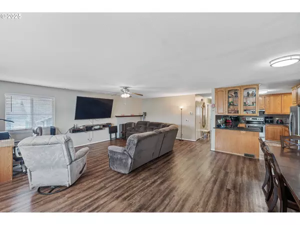 North Bend, OR 97459,1825 GRANT ST