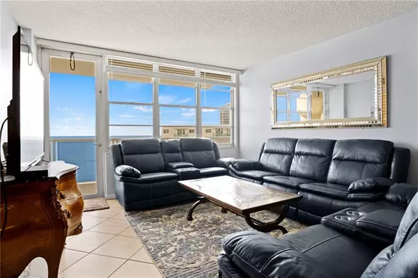 Hollywood, FL 33019,3725 S Ocean Dr #1610
