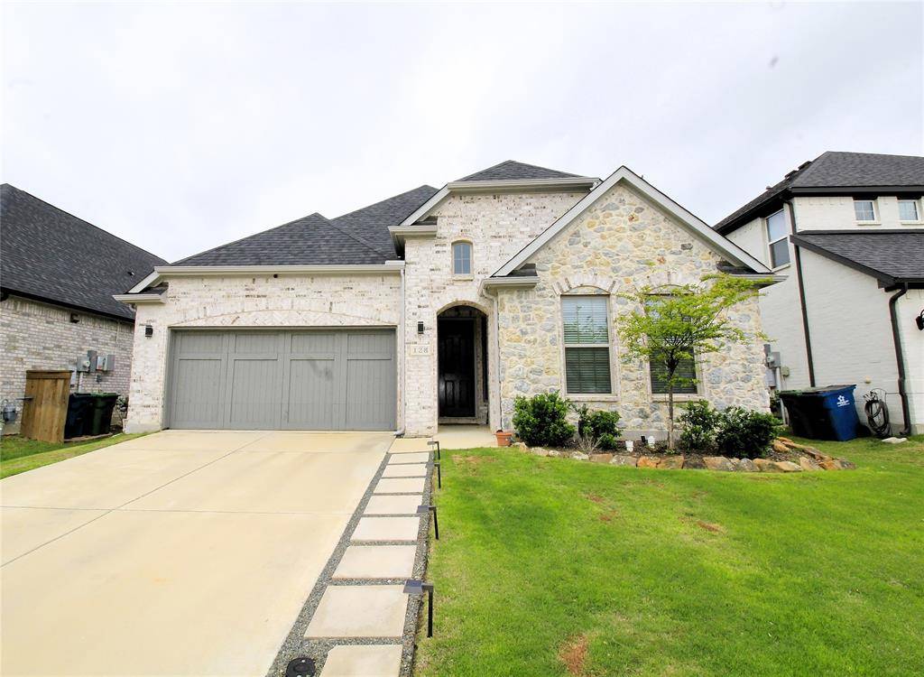 128 Glenwood Drive, Oak Point, TX 75068