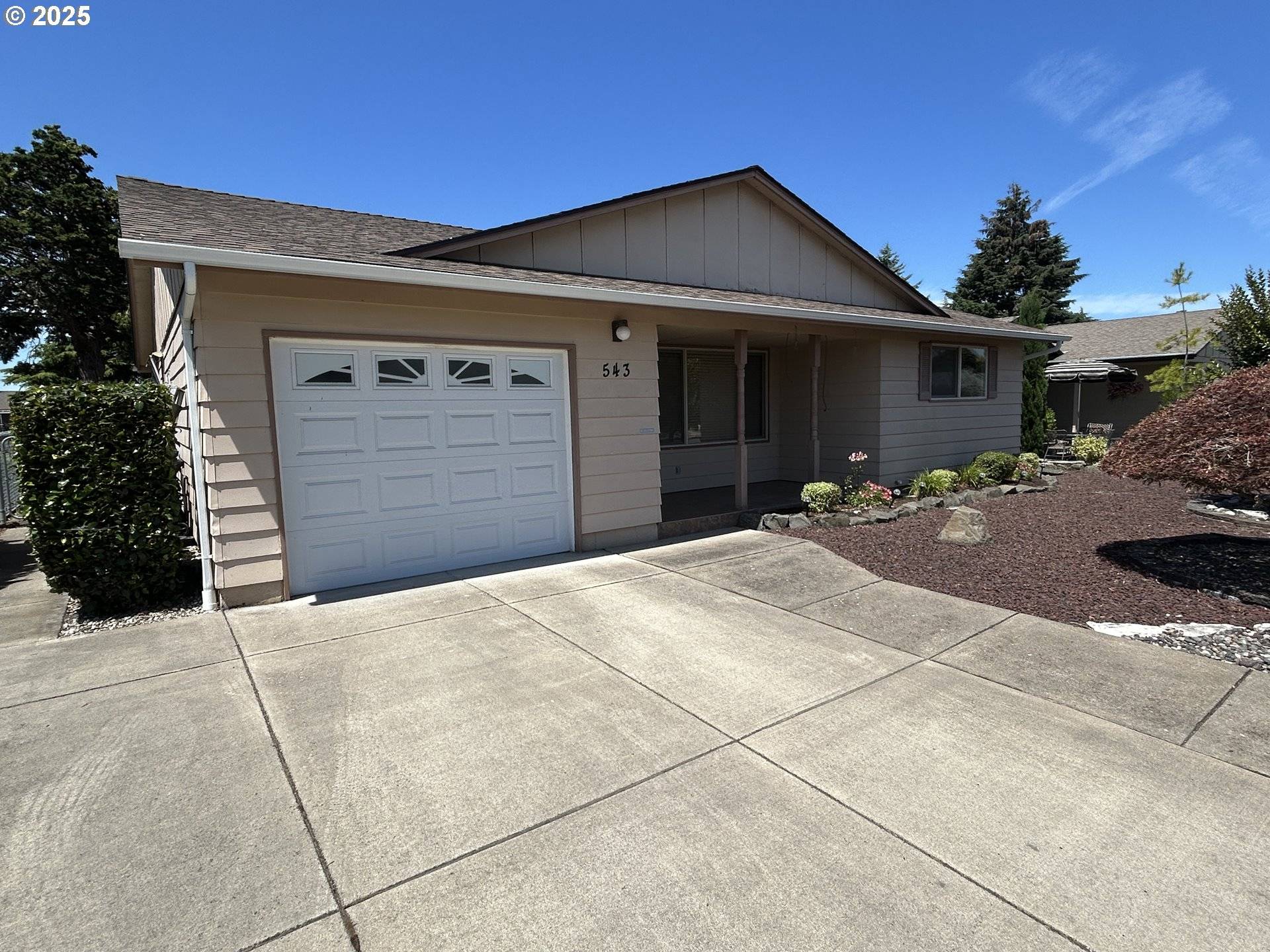 Woodburn, OR 97071,543 S CASCADE DR