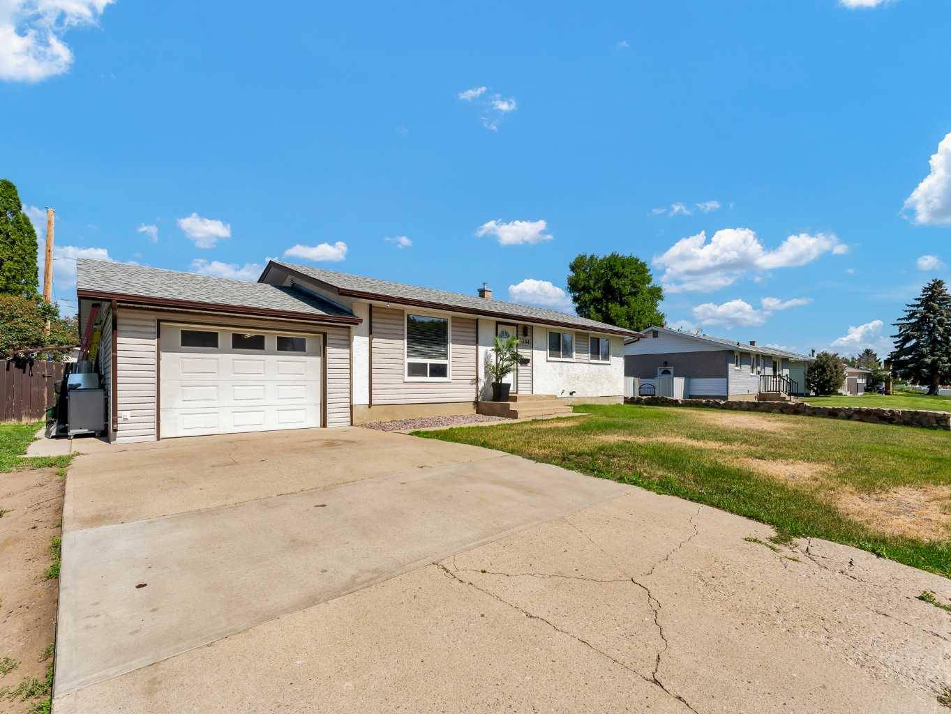 Medicine Hat, AB T1A 6G3,1384 10 AVE Northeast