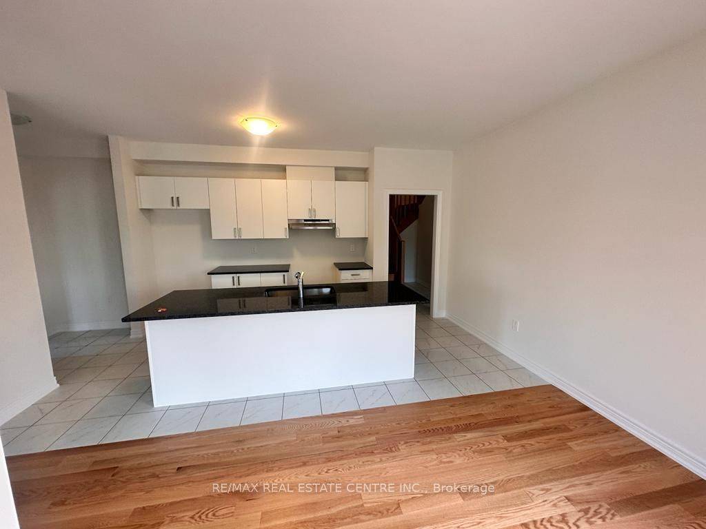 Oshawa, ON L1H 7K4,119 Bayardo DR #main