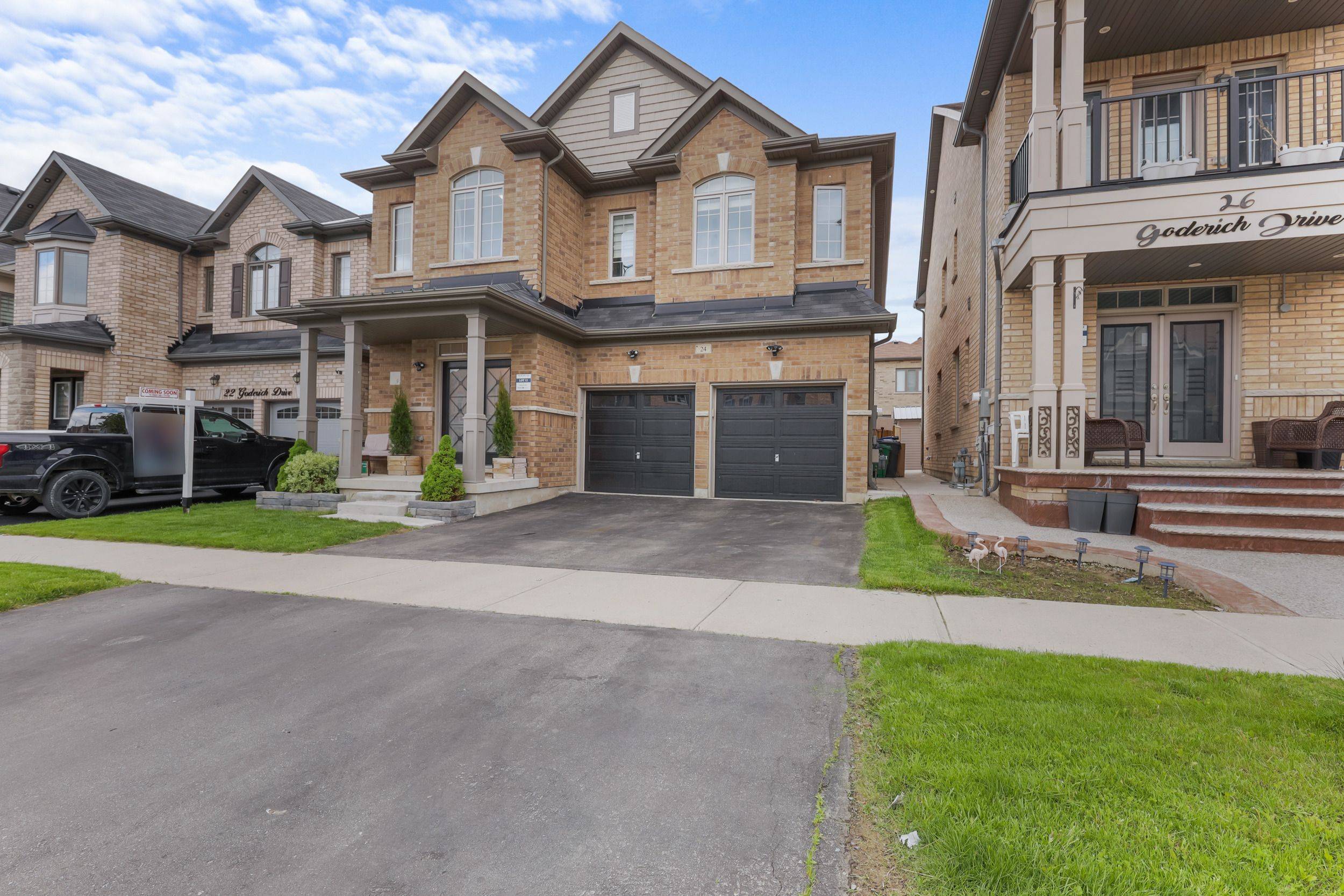 24 Goderich DR,  Brampton,  ON L7A 5A7