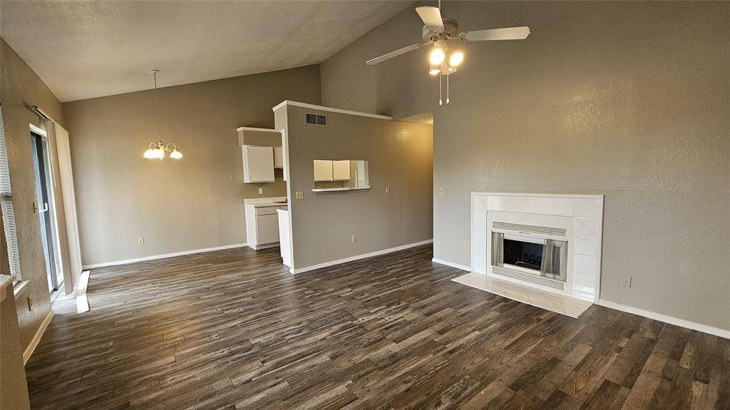 1122 Millview Drive #1404, Arlington, TX 76012