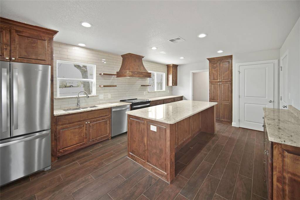 Jacksboro, TX 76458,101 Brad Street