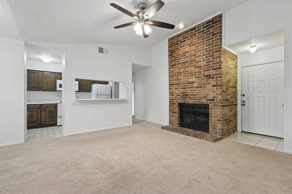 2000 Willoughby Lane #5520, Arlington, TX 76011