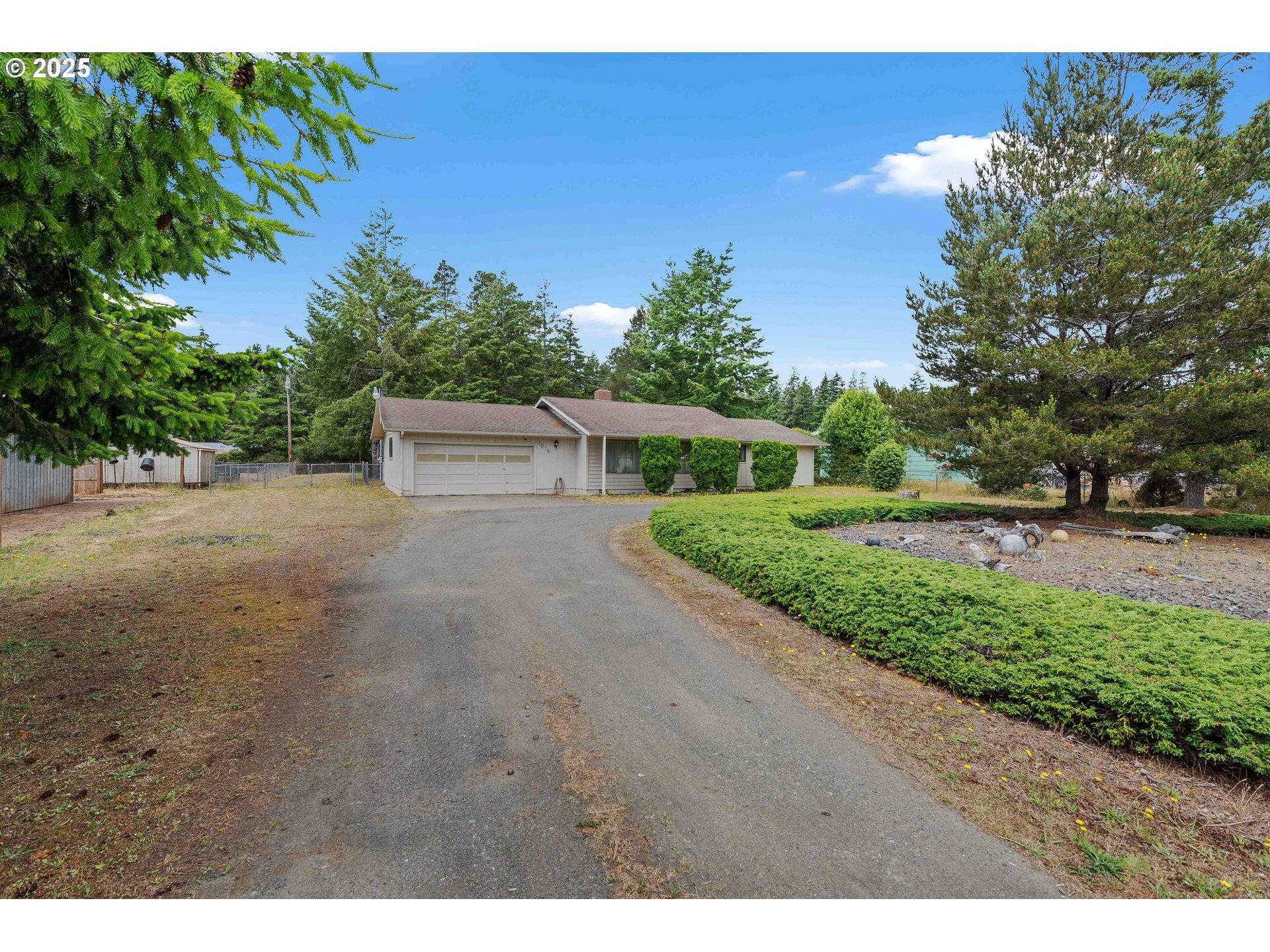 Lakeside, OR 97449,1015 N 8TH ST