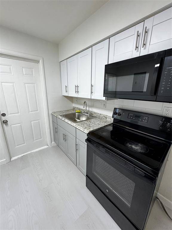 Lantana, FL 33462,705 W Branch St #1