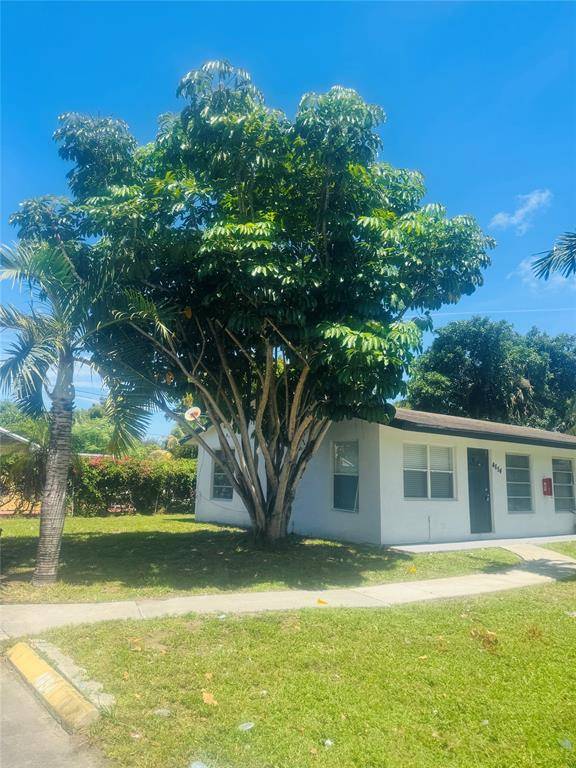 [StreetName, UnitNumber, StreetNumber, StreetDirPrefix], West Palm Beach, FL 33417