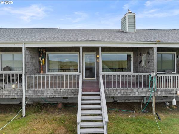 Ocean Park, WA 98640,35601 G ST #11