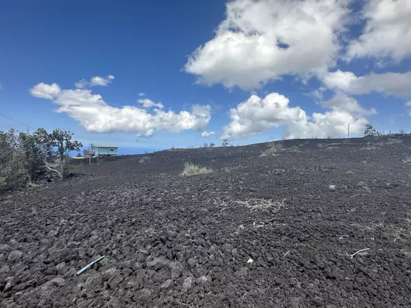 Ocean View, HI 96737,92-8957 TIKI LN