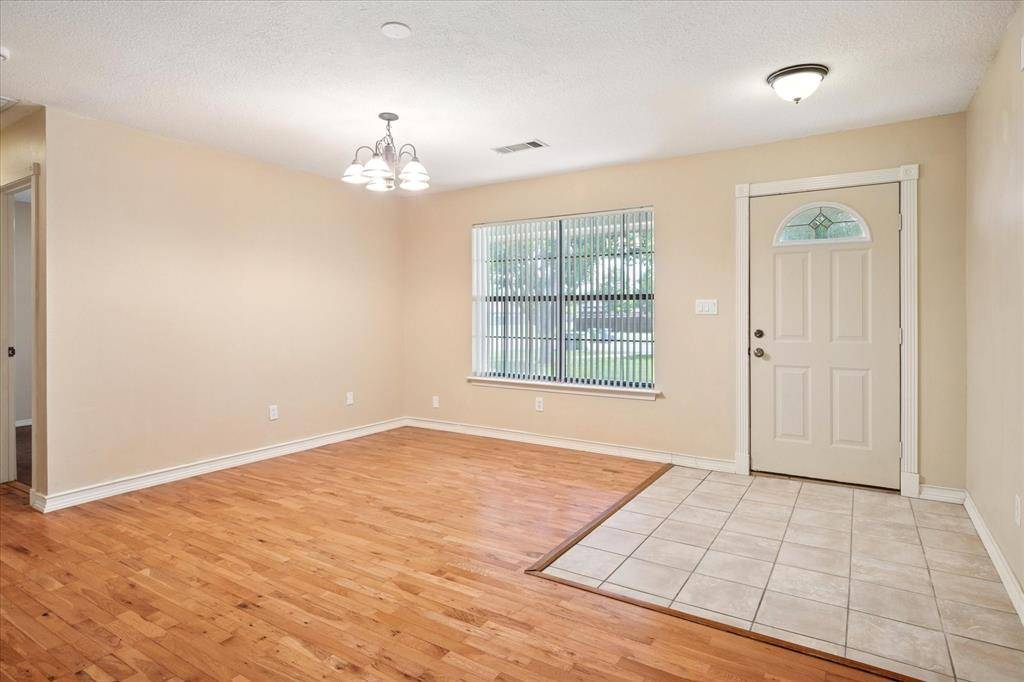 Lake Dallas, TX 75065,505 Oak Lake