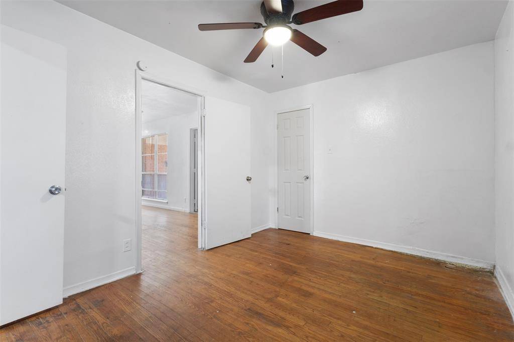 Dallas, TX 75227,8923 Jennie Lee Lane