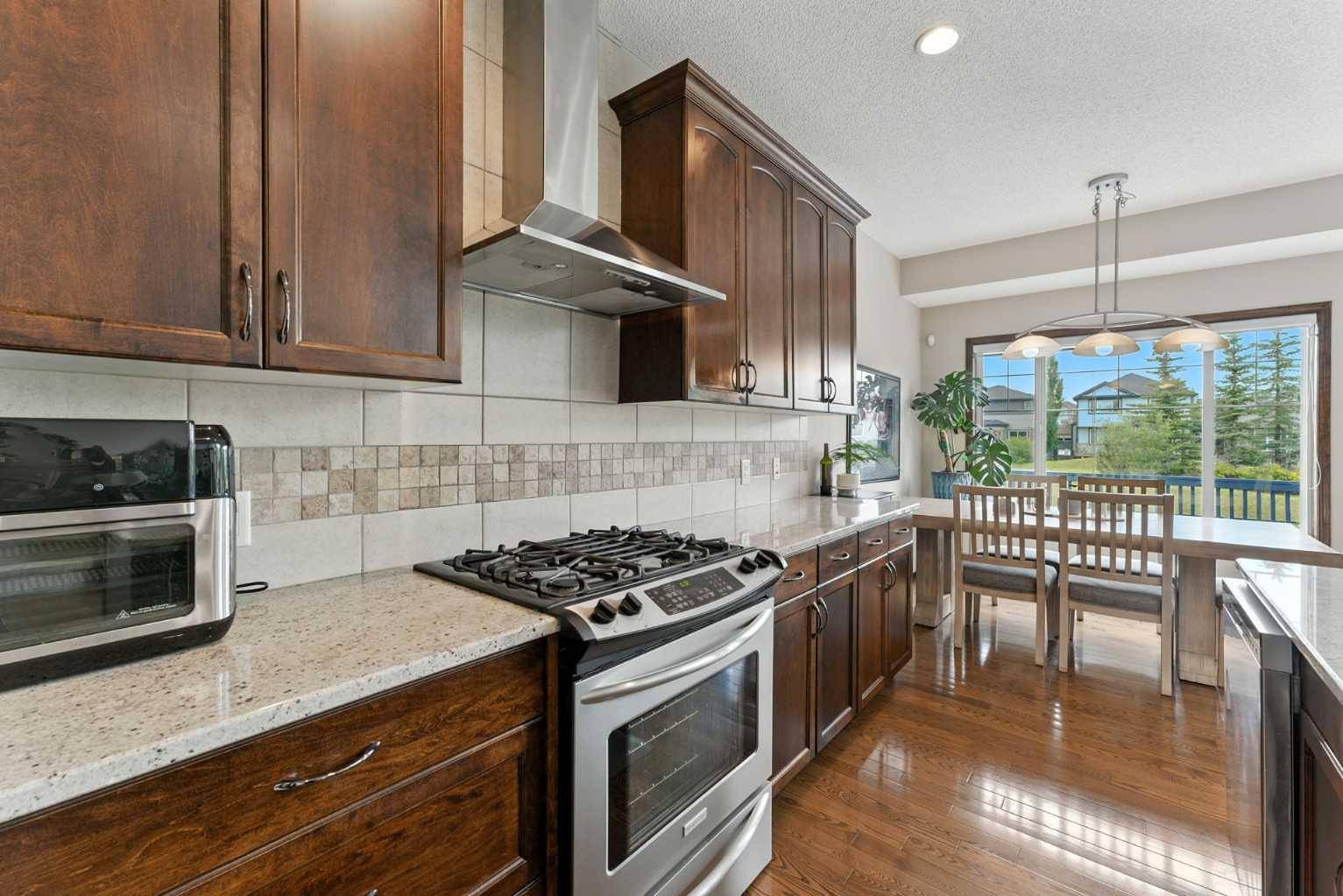 Calgary, AB T2X 0L9,148 Chaparral Valley TER SE