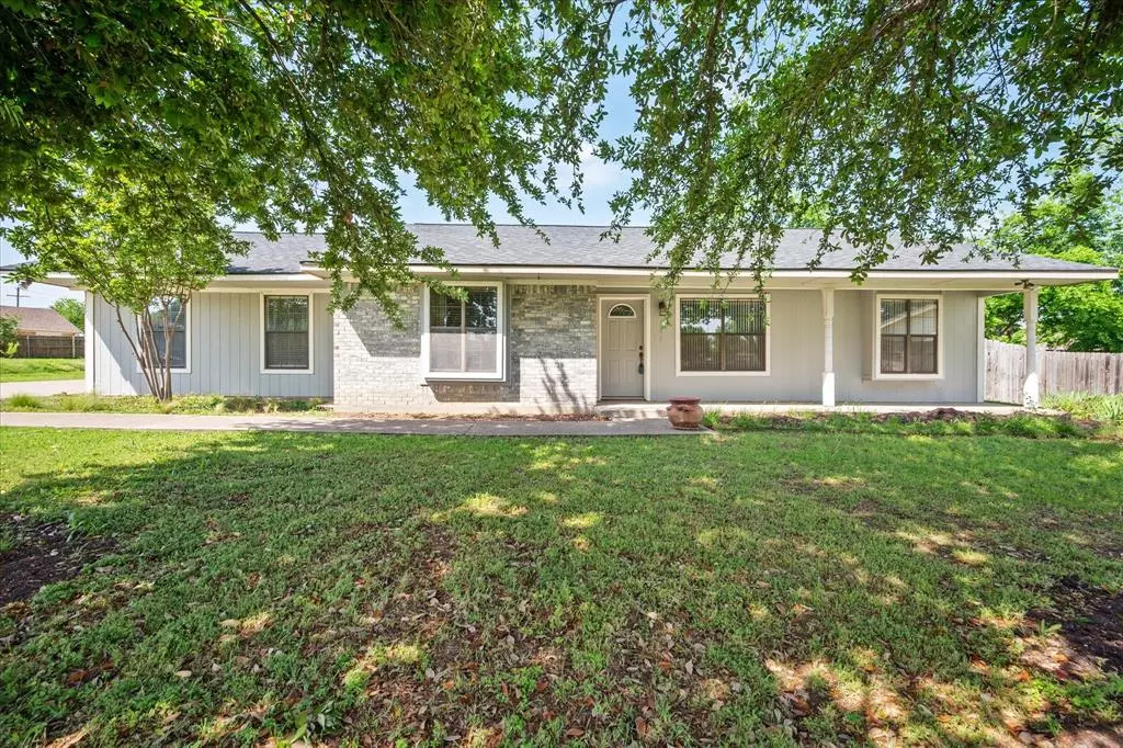 Lake Dallas, TX 75065,505 Oak Lake