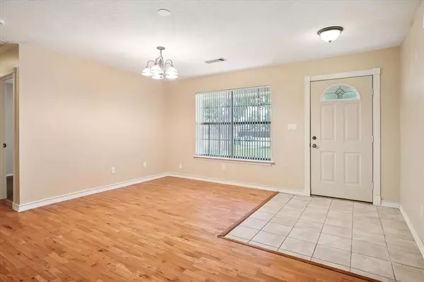 Lake Dallas, TX 75065,505 Oak Lake