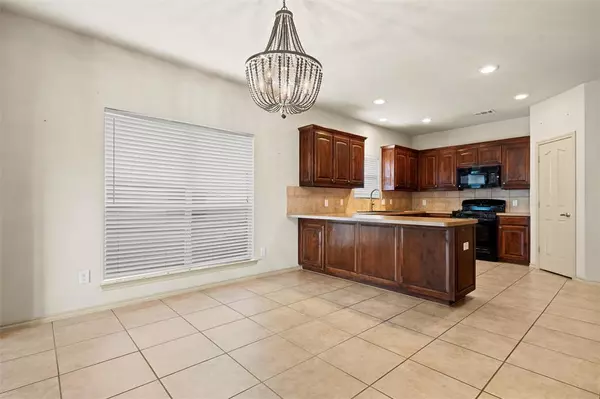Fort Worth, TX 76179,5301 Austin Ridge Drive