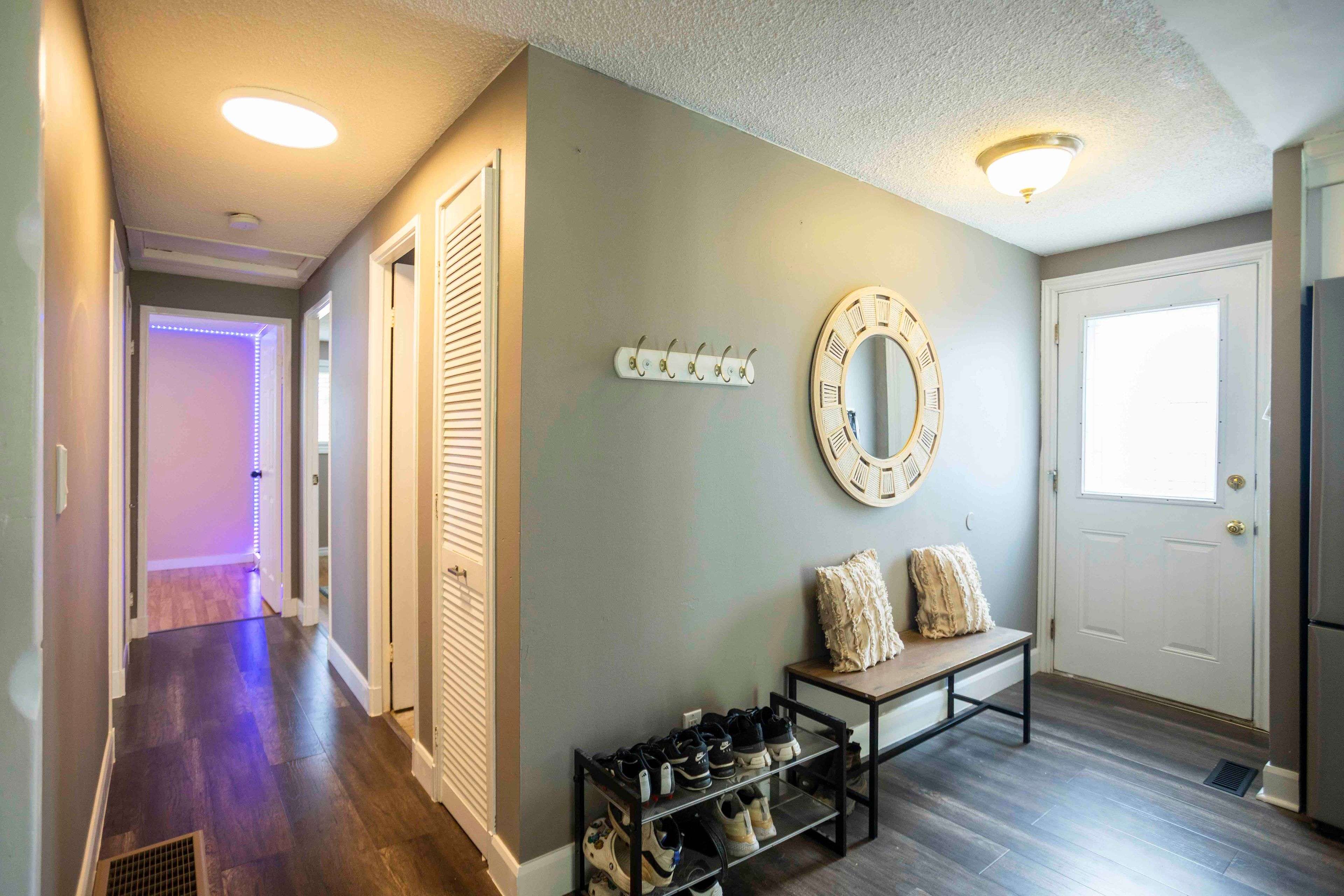 Oshawa, ON L1H 7W9,1061 Norman CRES