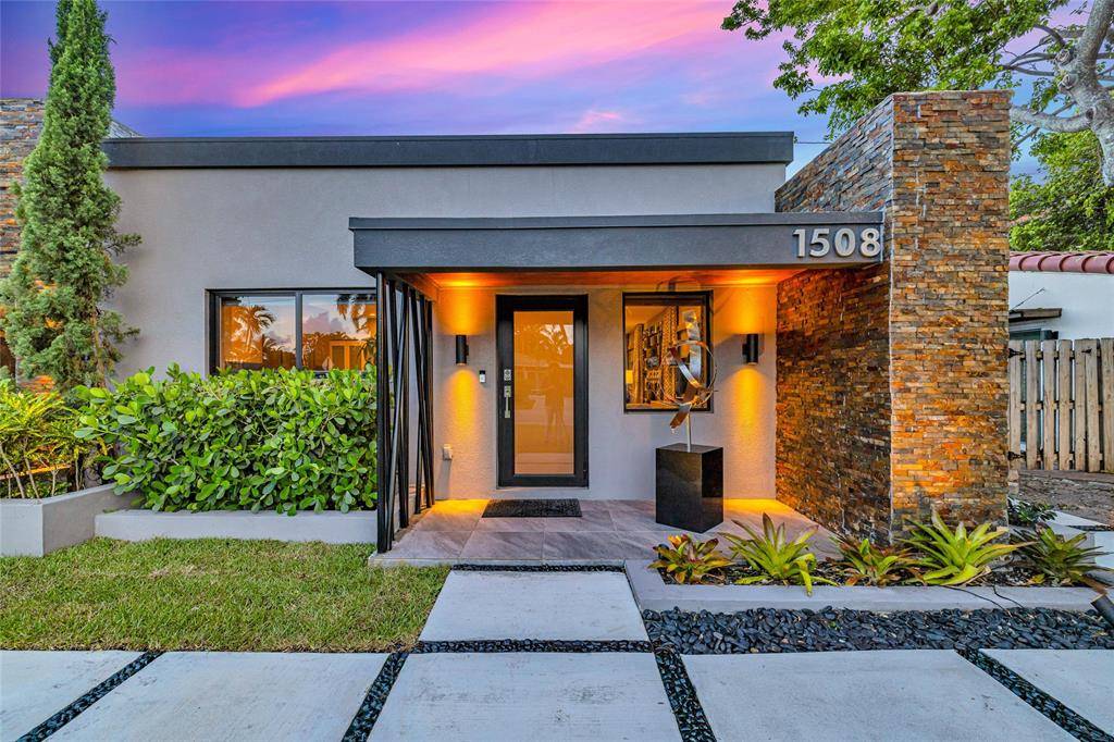 Fort Lauderdale, FL 33305,[StreetName,UnitNumber,StreetNumber,StreetDirPrefix]