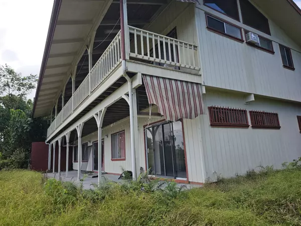 Keaau, HI 96749,17-233 IPUAIWAHA ST