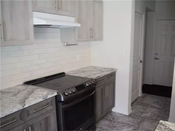 Niagara Falls, ON L2G 0H2,7744 Clendenning ST