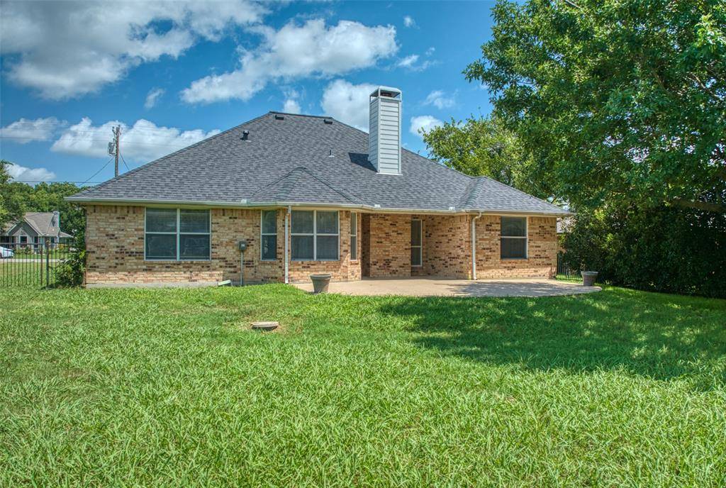 Waxahachie, TX 75165,119 Country Drive
