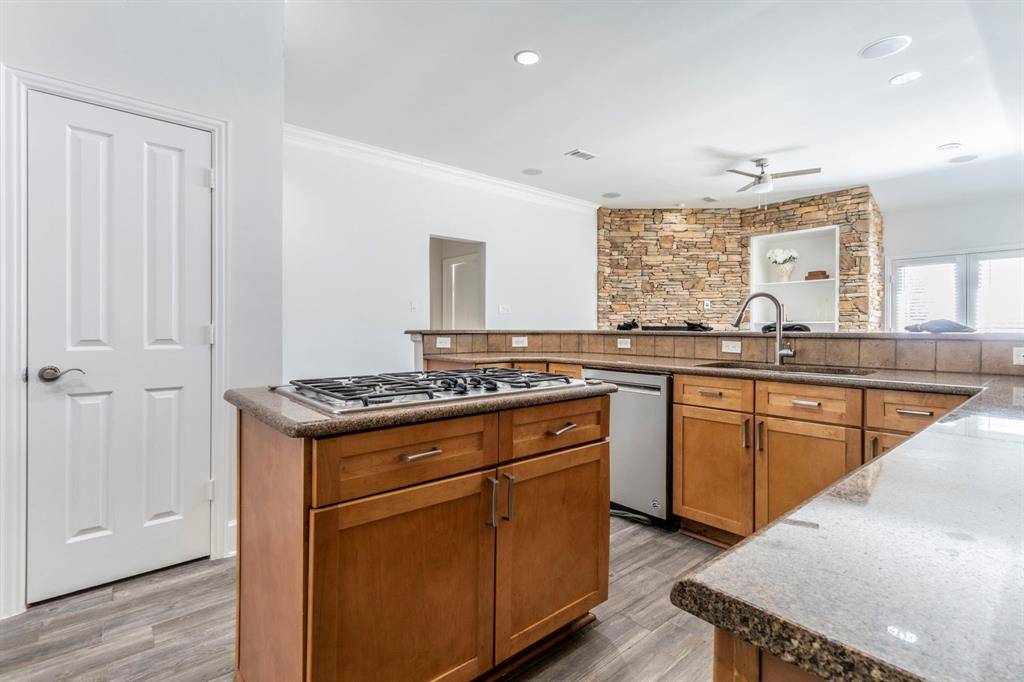 Irving, TX 75063,9300 Ponderosa Trail