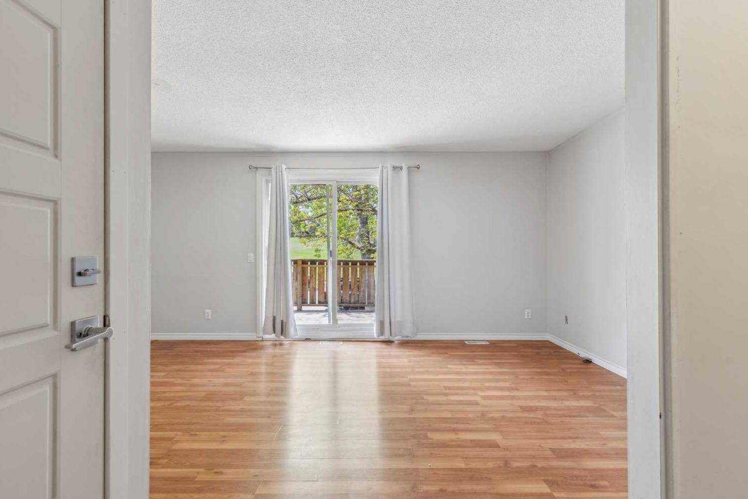 Calgary, AB T3K 1E6,8610 Berwick RD NW