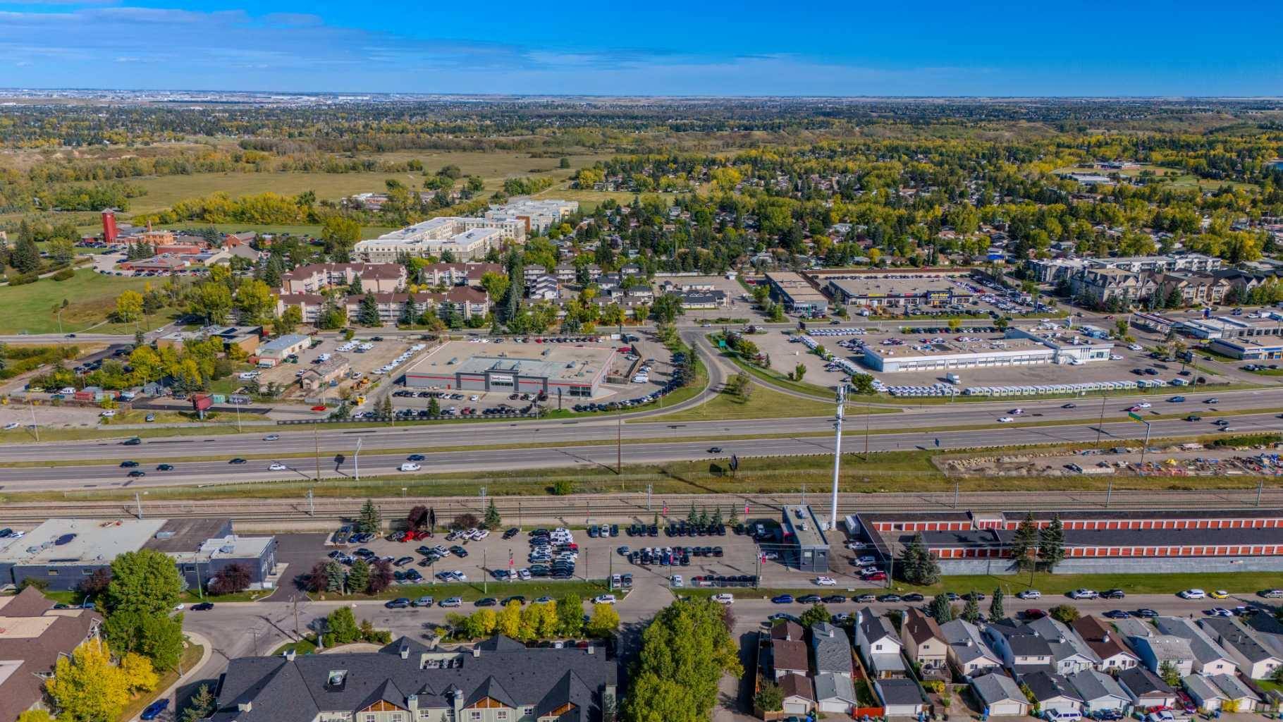 Calgary, AB T2Y3E2,14993 5 ST Southwest