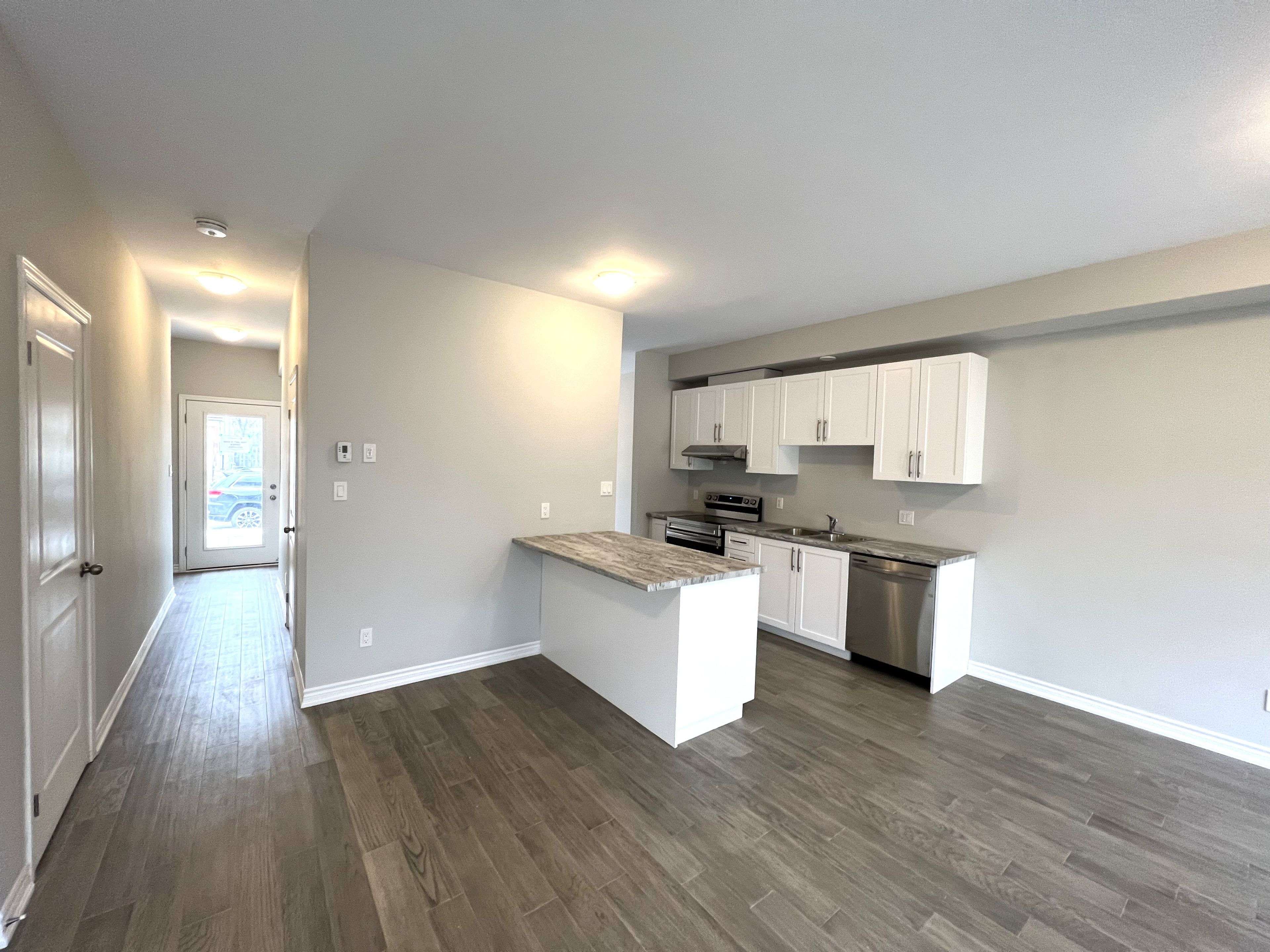 Welland, ON L3C 0J2,168 Broadway LN