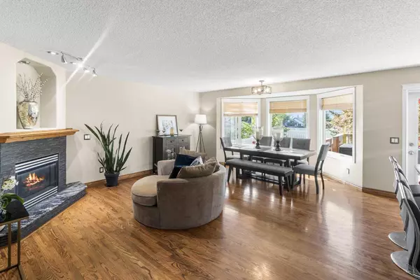 Calgary, AB T2Z 3B7,85 Douglas Ridge CIR Southeast