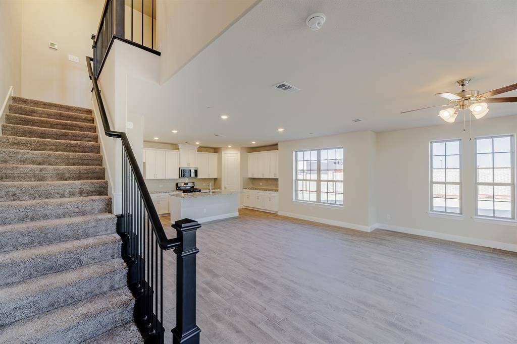 Euless, TX 76040,914 Cotton Gin Lane