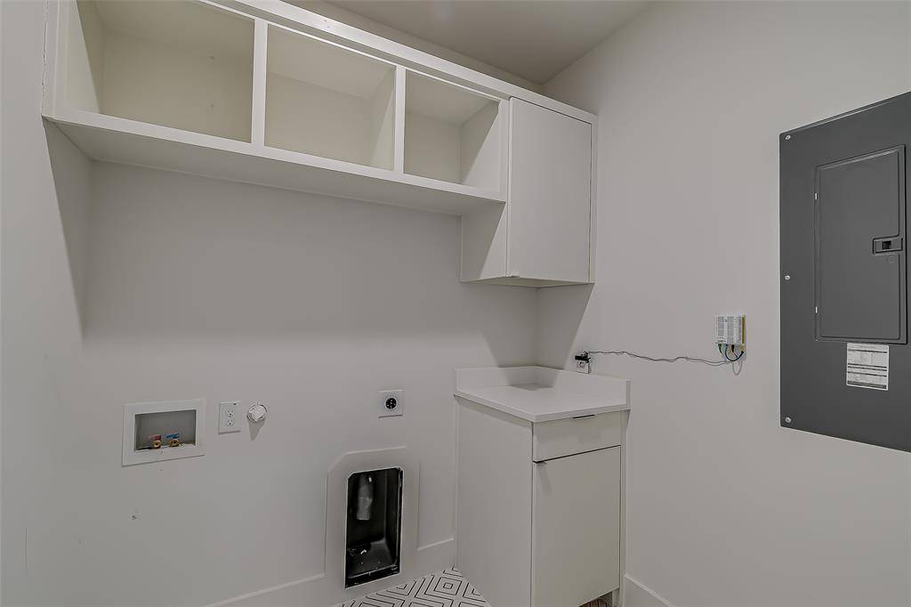Dallas, TX 75235,2707 Kimsey Drive #104