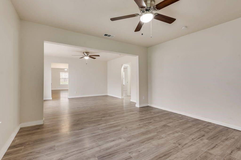 Fort Worth, TX 76105,3305 Avenue L