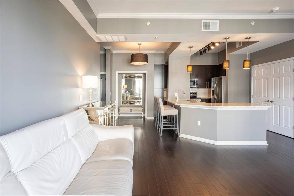 Dallas, TX 75219,3225 Turtle Creek Boulevard #645