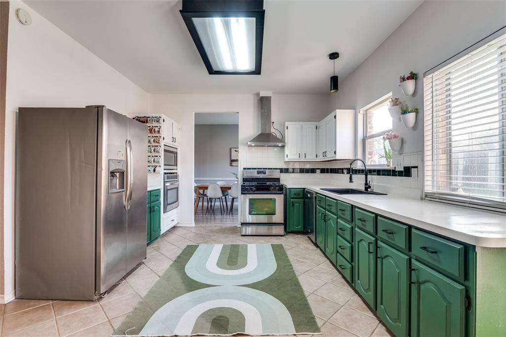 Desoto, TX 75115,553 Wendy Lane