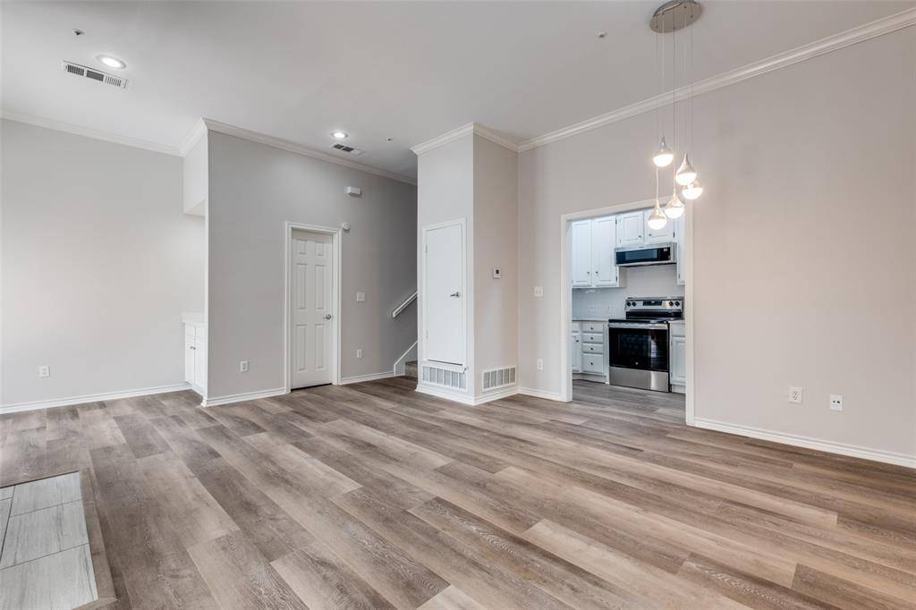 Dallas, TX 75219,3813 Prescott Avenue #103