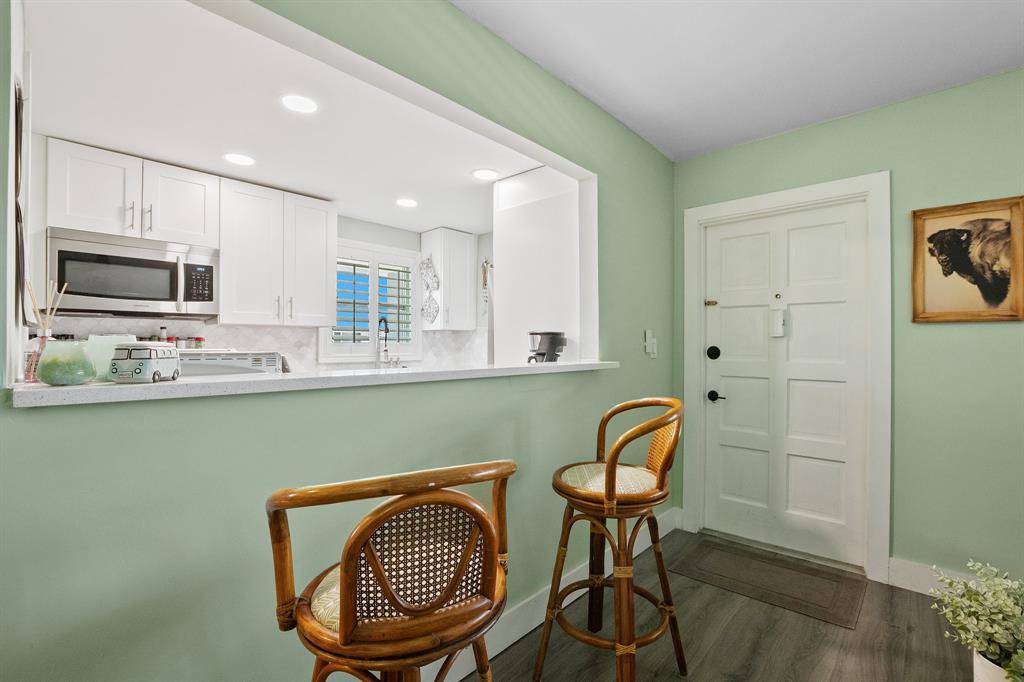 Lighthouse Point, FL 33064,[StreetName,UnitNumber,StreetNumber,StreetDirPrefix]
