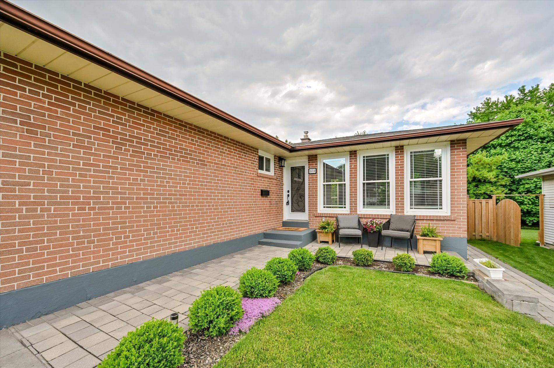 Mississauga, ON L5J 3R2,1411 Lewisham DR