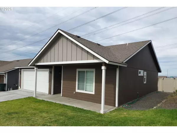 Umatilla, OR 97882,2925 BLUE JAY ST