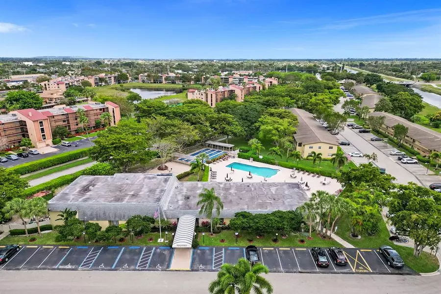 7360 NW 1st St #206, Margate, FL 33063