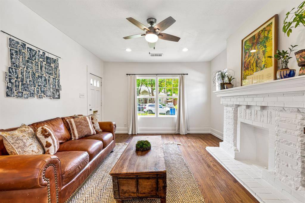 Dallas, TX 75206,5533 Bonita Avenue