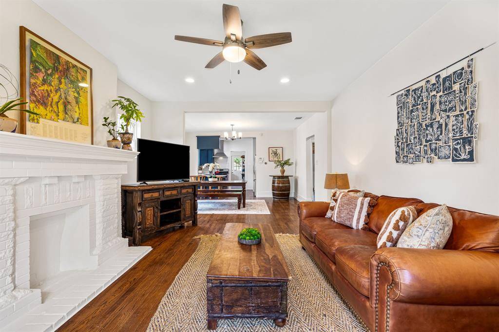 Dallas, TX 75206,5533 Bonita Avenue