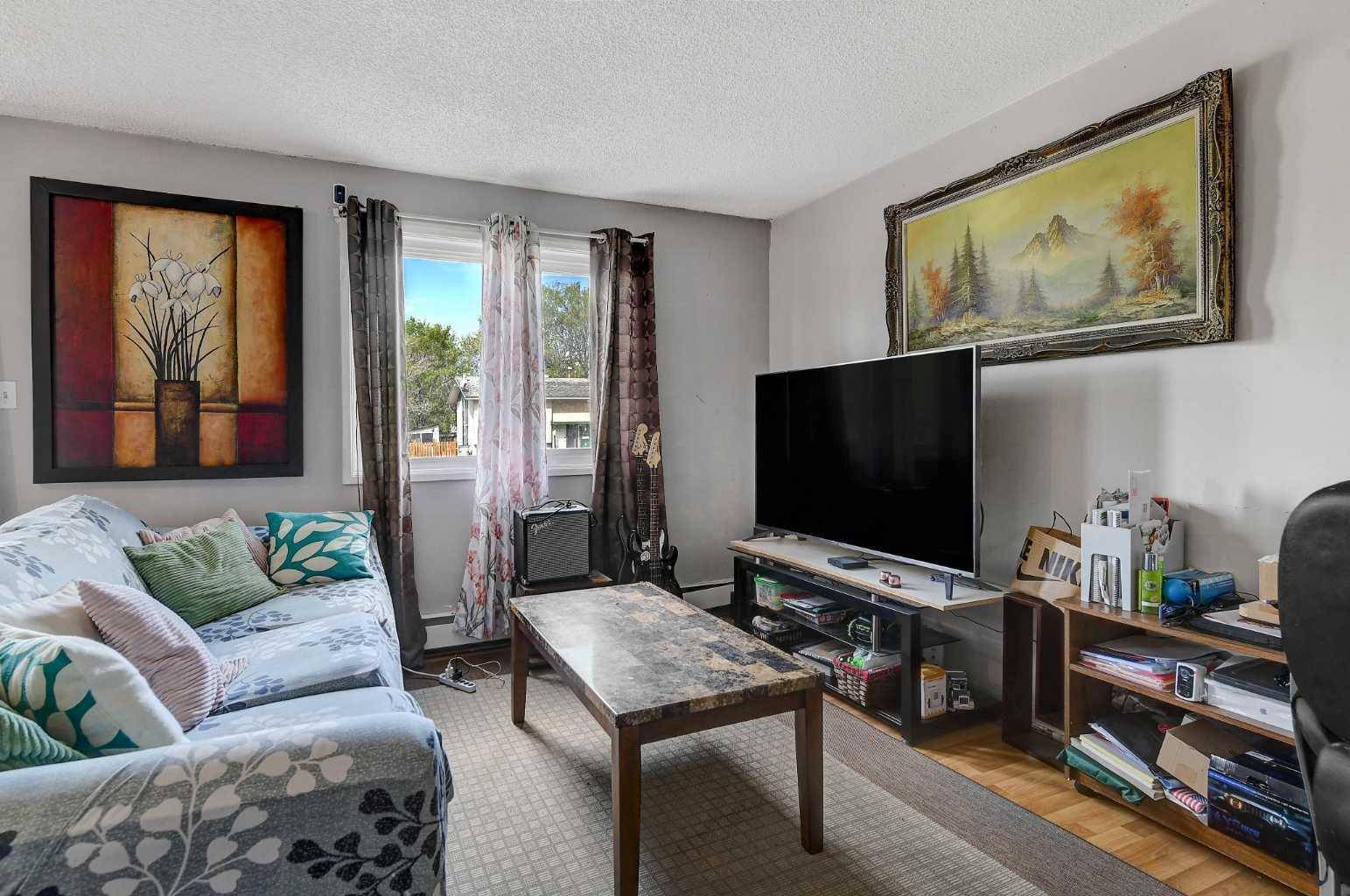 Grande Prairie, AB T8V 5W4,9740 82 AVE #105