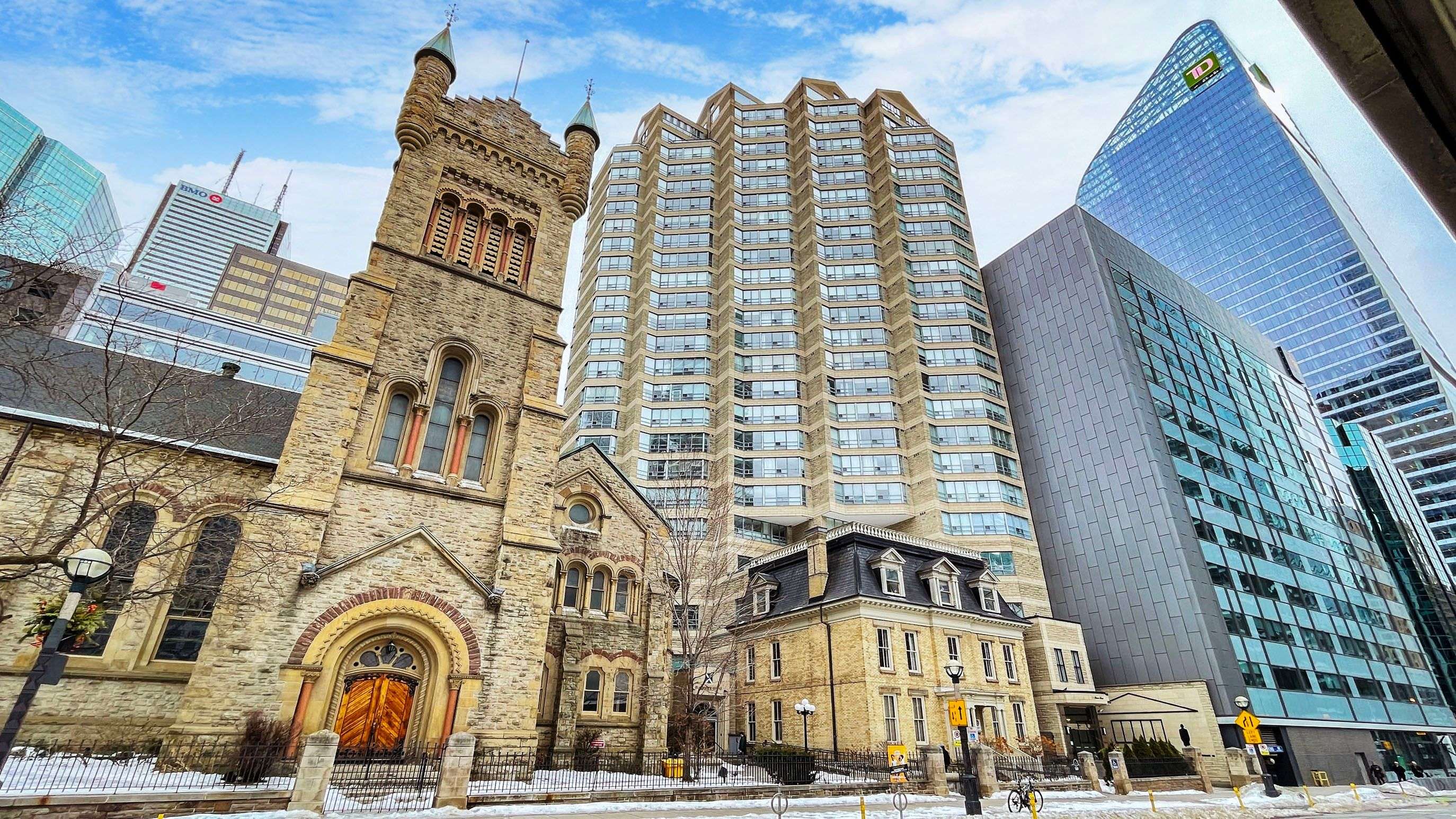 71 Simcoe ST #1204, Toronto C01, ON M5J 2S9