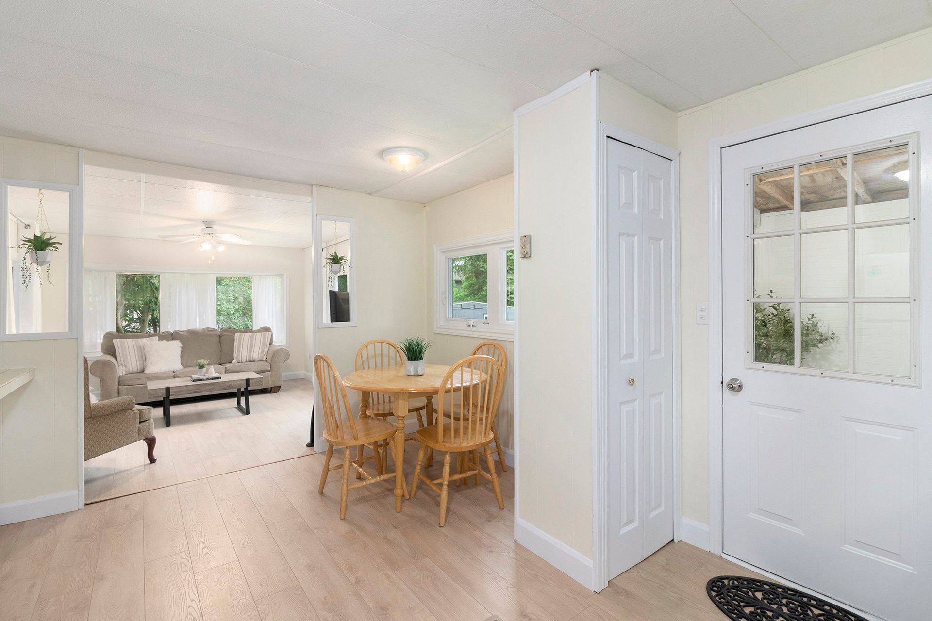 Stittsville - Munster - Richmond, ON K2S 1B7,33 Bradley Green CT